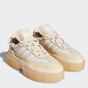 IVY PARK super sleek